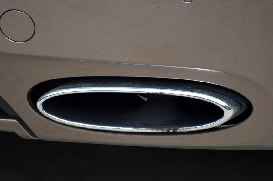 Детали экстерьера Bentley Flying Spur 2014 года  (фото 47 из 63)